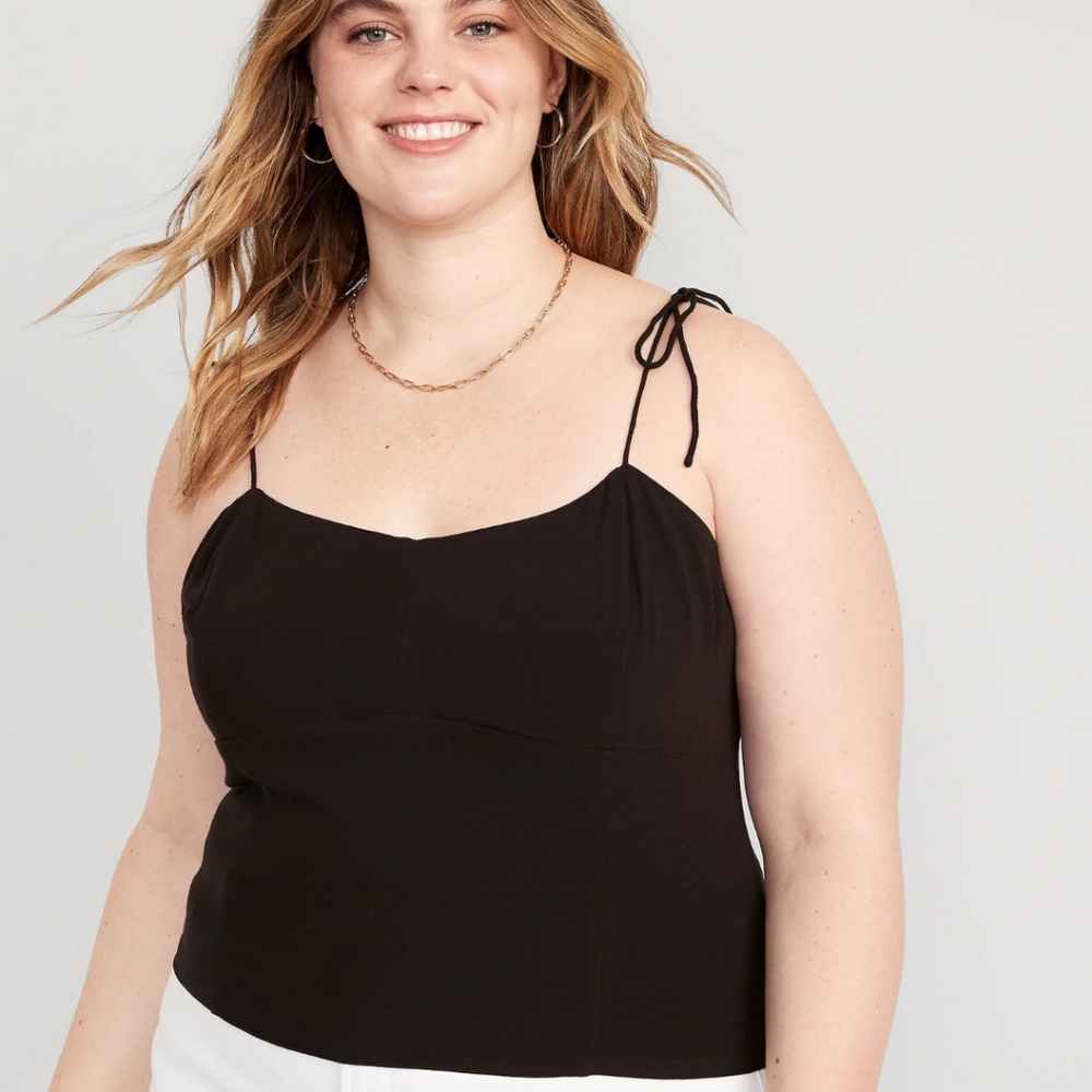 Old Navy tie shoulder cropped tank